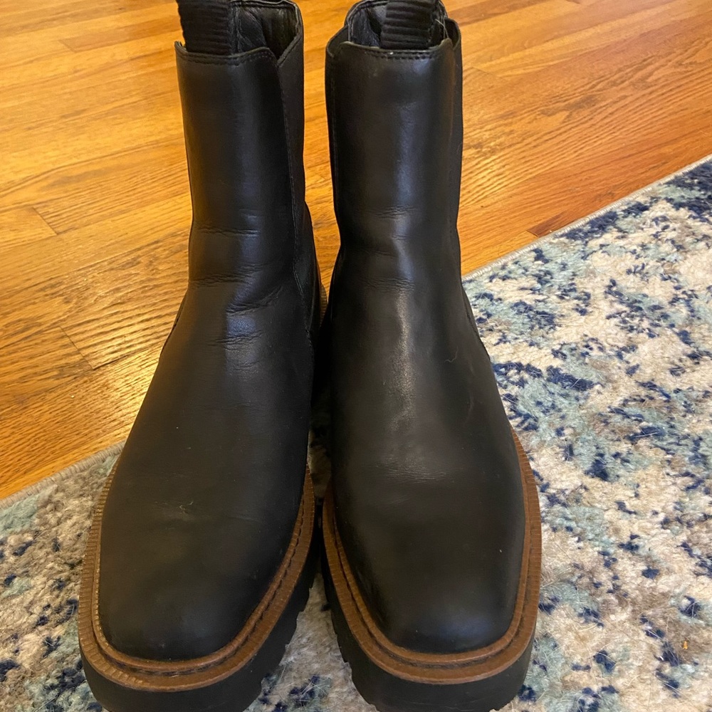 Like New Sam Edelman Boots size 8